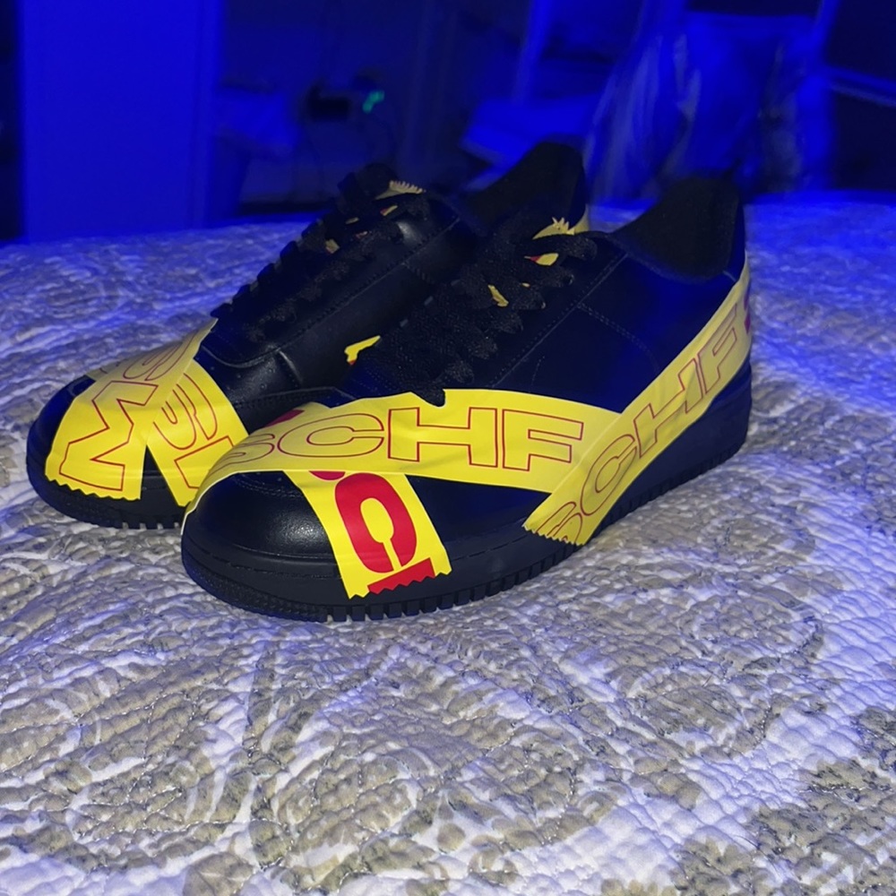 Shoes - Picture 4 of 4